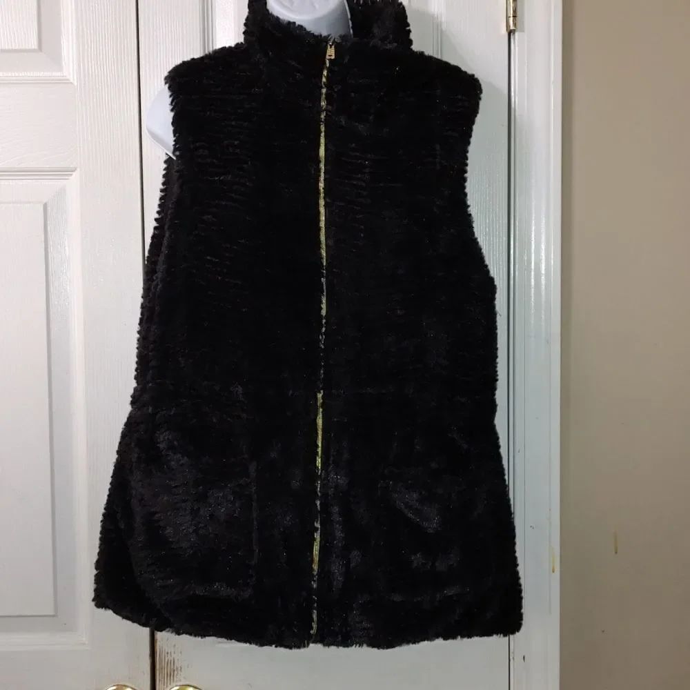 Kim Rogers faux fur black zip up vest Sz M